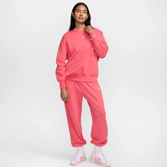Nike Women's Sportswear Phoenix Fleece Oversized Sweatshirt XS - Picture 2 of 6